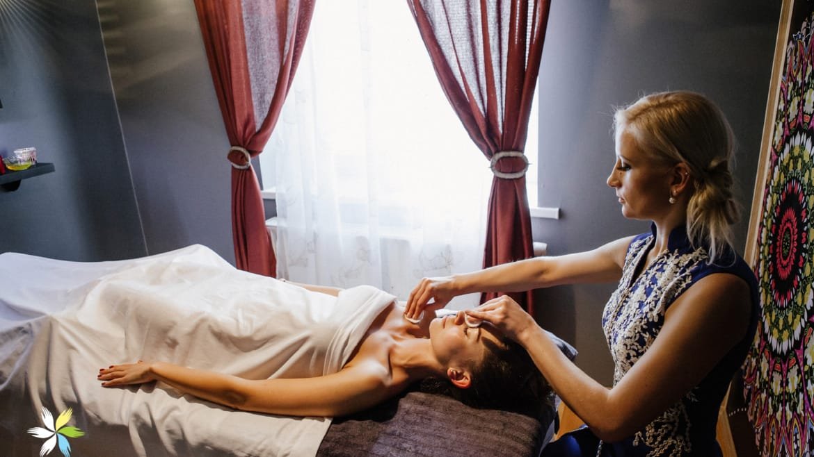 DRĖKINAMOJI VEIDO PROCEDŪRA